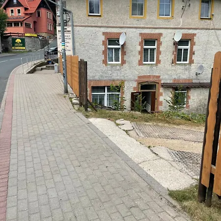 Przystanek - Ul Karkonoska 2 Apartamento *