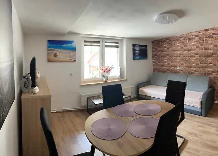 Przystanek - Ul Karkonoska 2 Апартаменты