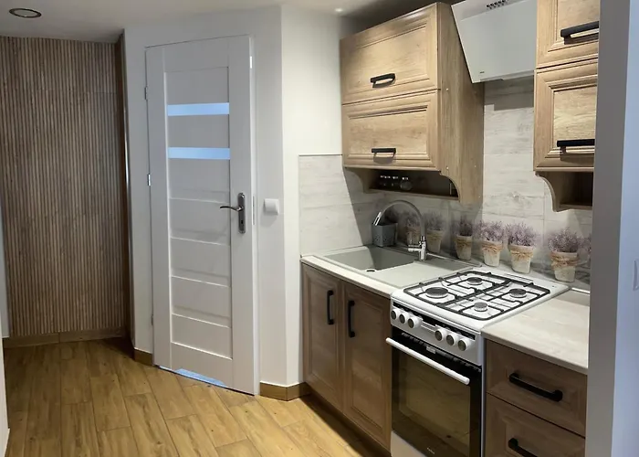 Апартаменты Przystanek - Ul Karkonoska 2 *