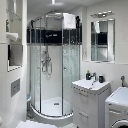 Przystanek - Ul Karkonoska 2 Apartamento