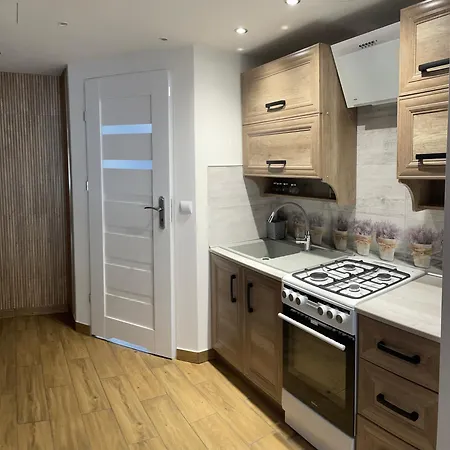 Apartment Przystanek - Ul Karkonoska 2 *